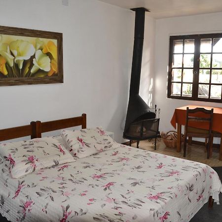 Hotel Pousada Dos Pinheiros Канела Экстерьер фото