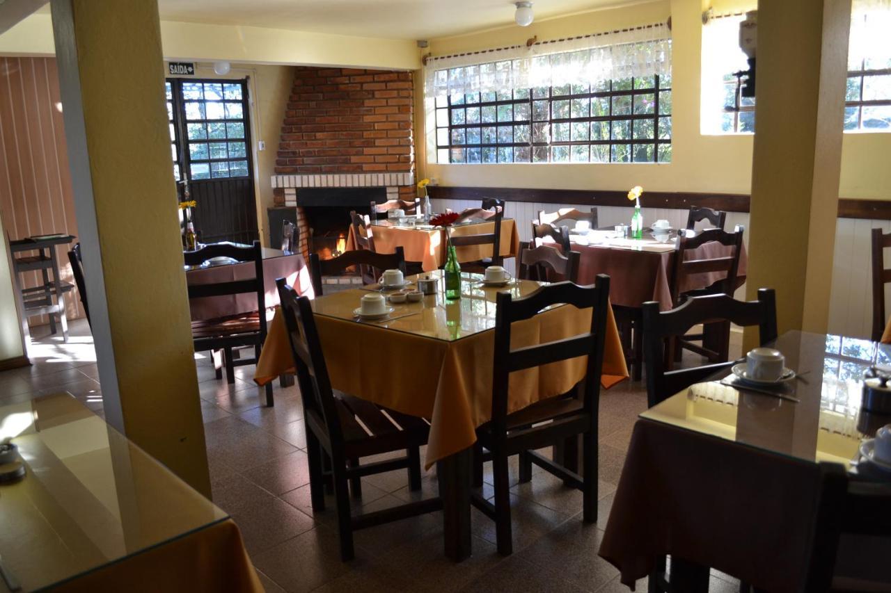 Hotel Pousada Dos Pinheiros Канела Экстерьер фото